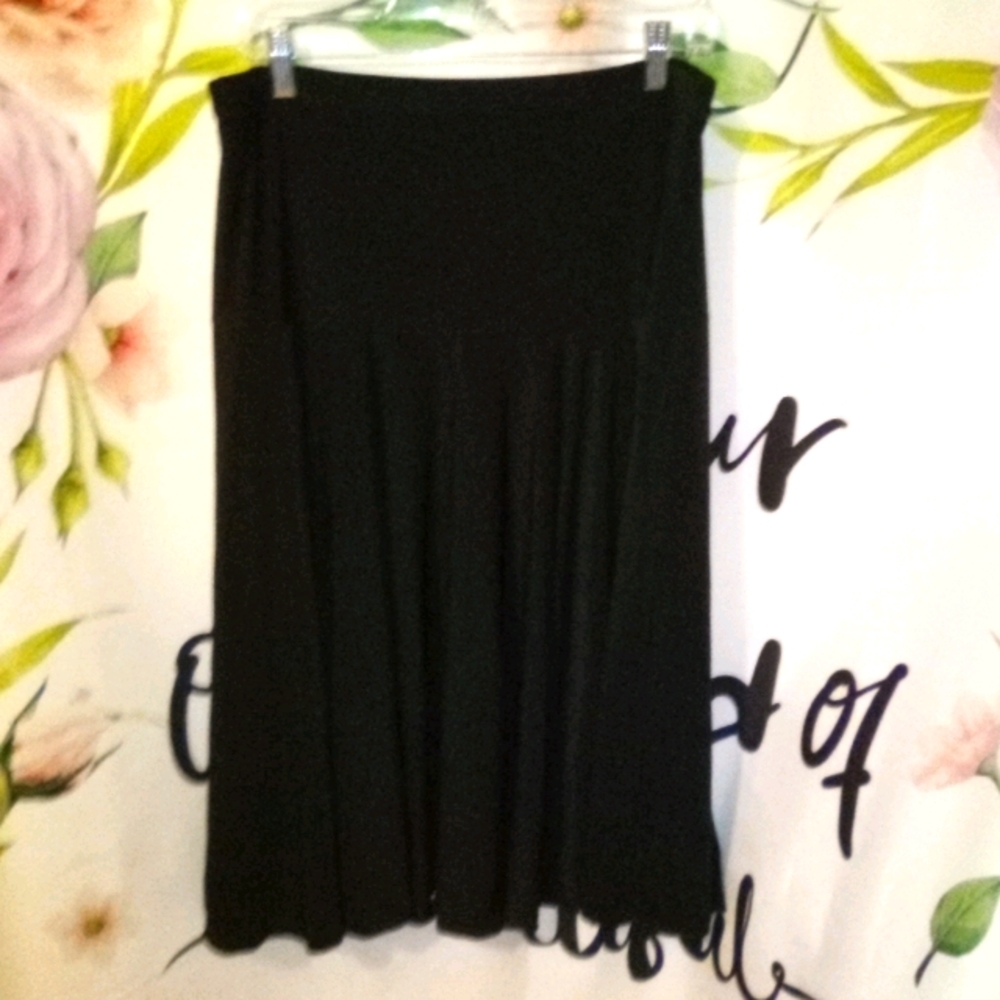 Michael K Black midi skirt 🖤3XL